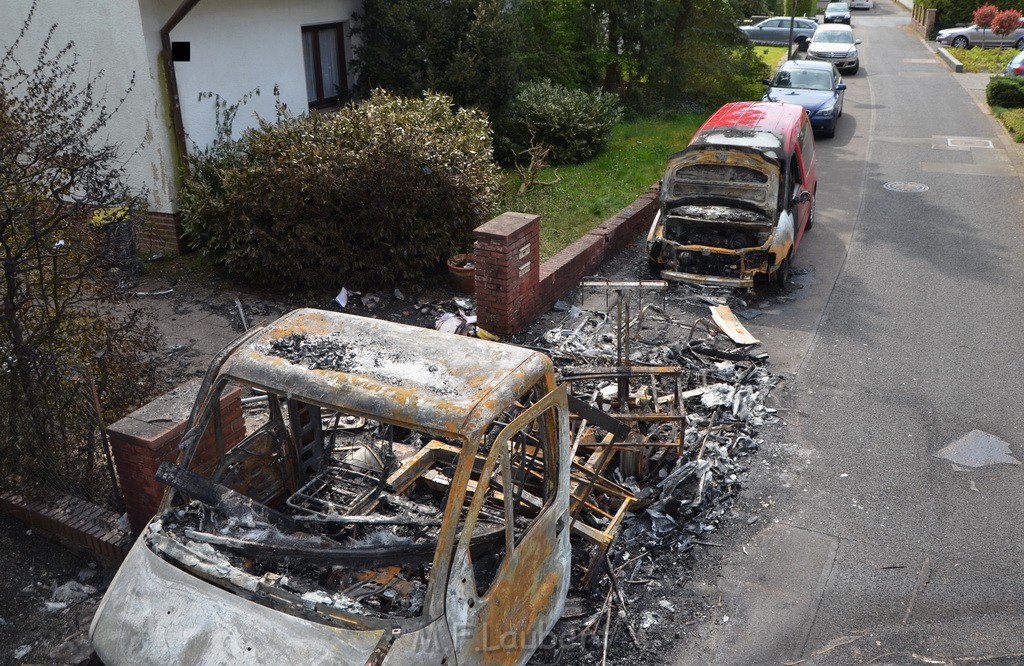 Wohnmobilbrand Koeln Rath Walhallstr P068.JPG - Miklos Laubert